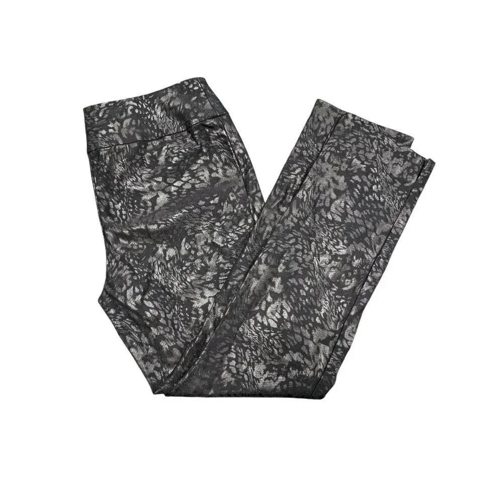 Nic + Zoe Black Animal Print Leggings